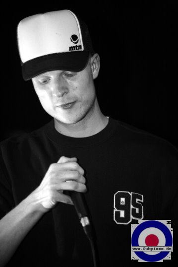Marcelemcy (D) with The House Of Riddim Band - Nato, Leipzig 14. Dezember 2006 (7).JPG